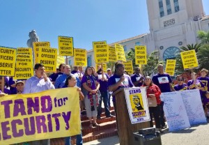 San Diego – This week San Diego security officers and community supporters held an energetic rally and press conference at the steps of the County Board of Supervisors to bring awareness to the working conditions they face, including trying to survive on minimum wage.