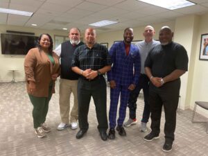 Security Officers in DC negotiate a union contract by sticking together and getting involved.